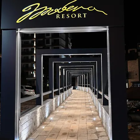 Modena & Wellness Appart hôtel 4*