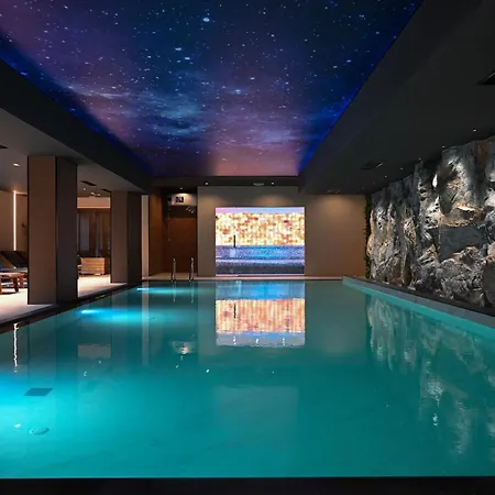 Aparthotel Modena & Wellness 4*