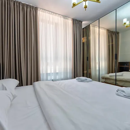 Modena Aparthotel 4*