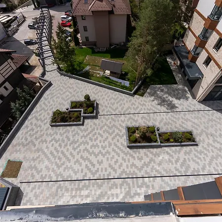 Modena Aparthotel 4*