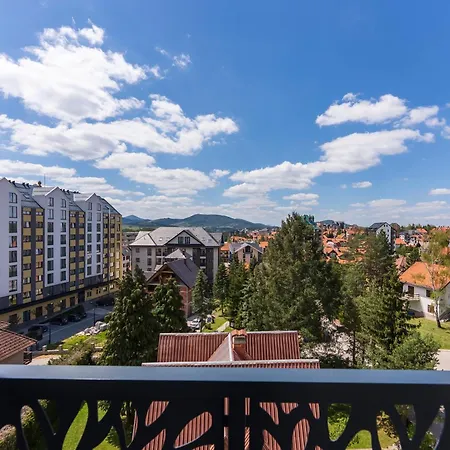 Modena & Wellness Appart hôtel 4*