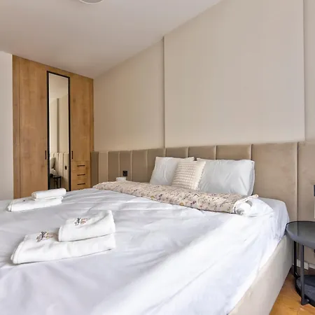 Aparthotel Modena & Wellness 4*