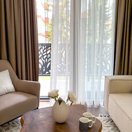 Modena & Wellness Appart hôtel